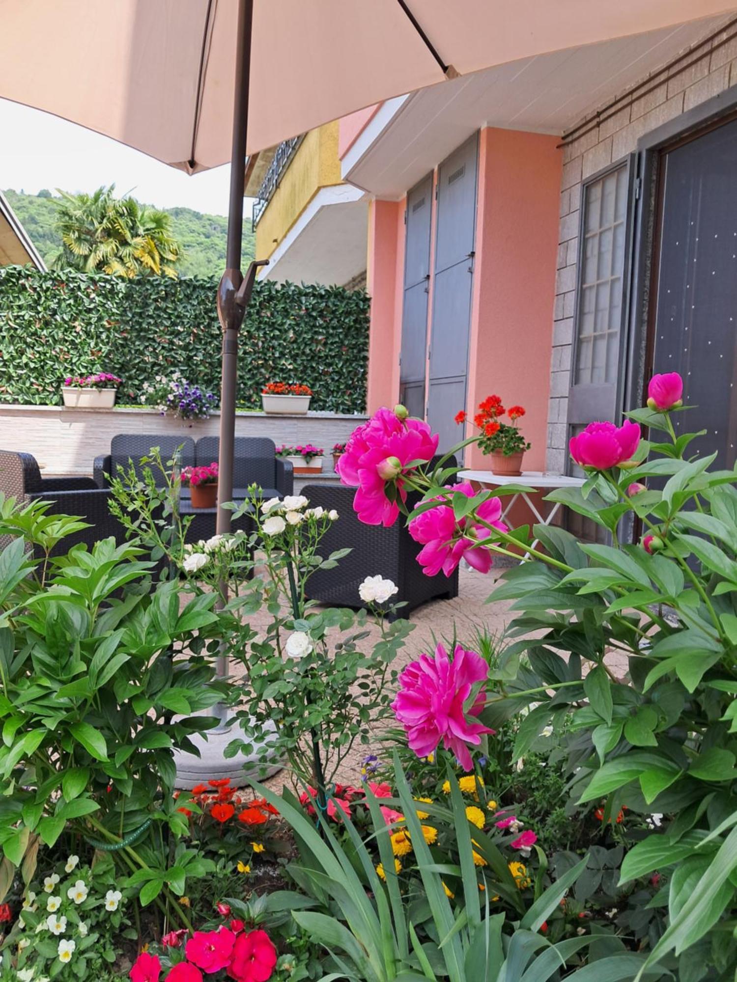 Casa Vacanze Kristina Brissago-Valtravaglia Exterior photo