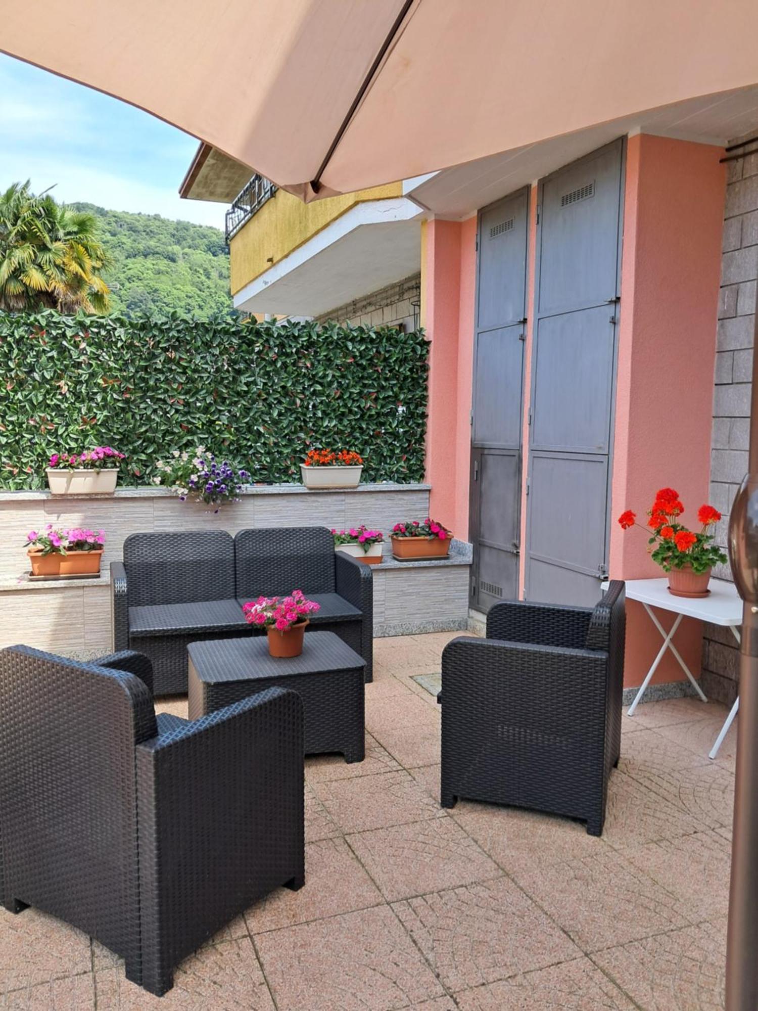 Casa Vacanze Kristina Brissago-Valtravaglia Exterior photo